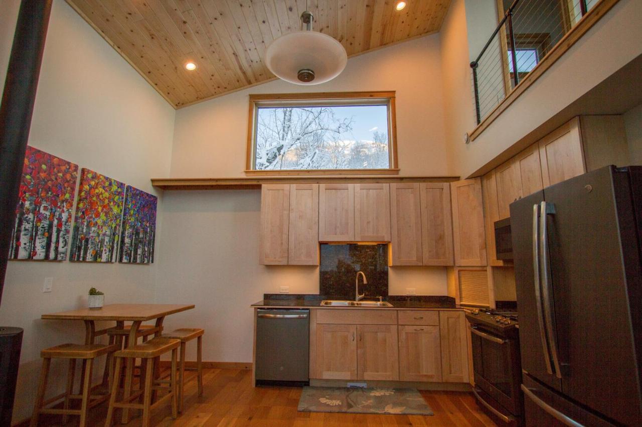 Eagle Peak Guesthouse Eagle River Ngoại thất bức ảnh
