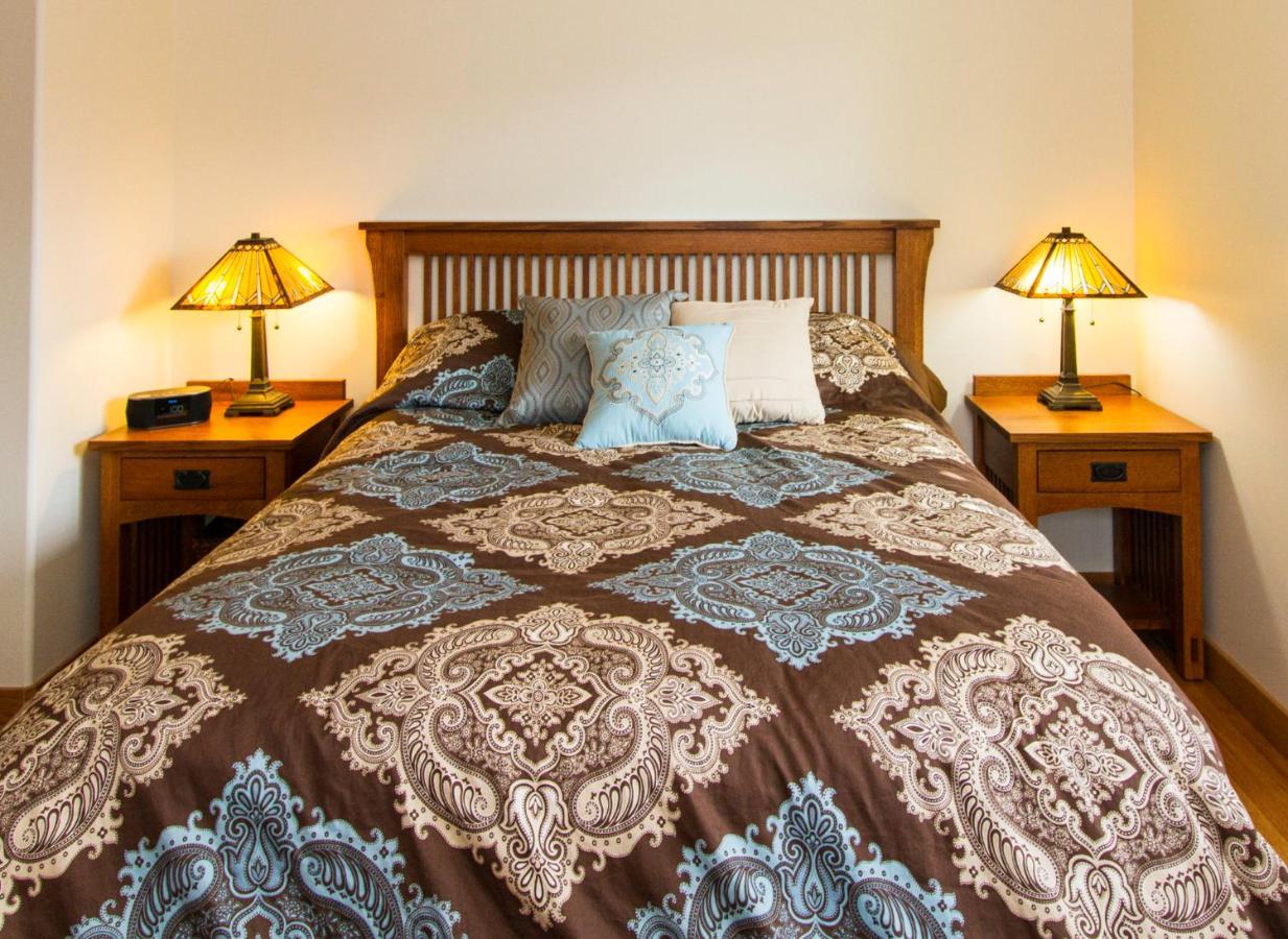 Eagle Peak Guesthouse Eagle River Ngoại thất bức ảnh