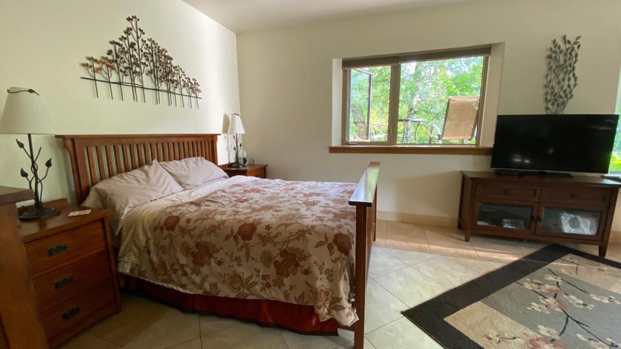Eagle Peak Guesthouse Eagle River Ngoại thất bức ảnh